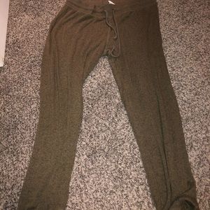 Green Aeropostale joggers!